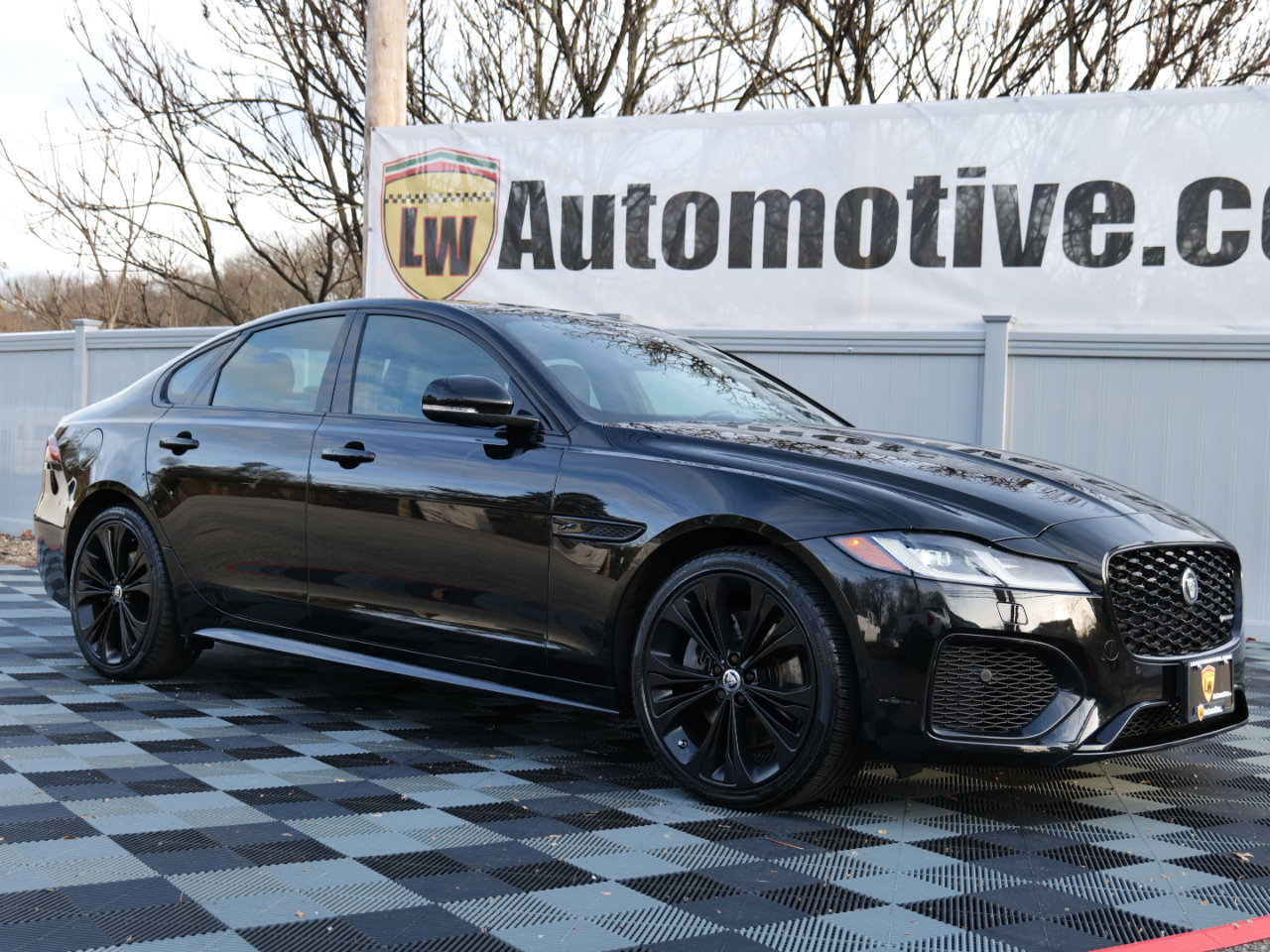 Used 2024 Jaguar XF R-Dynamic SE video 2