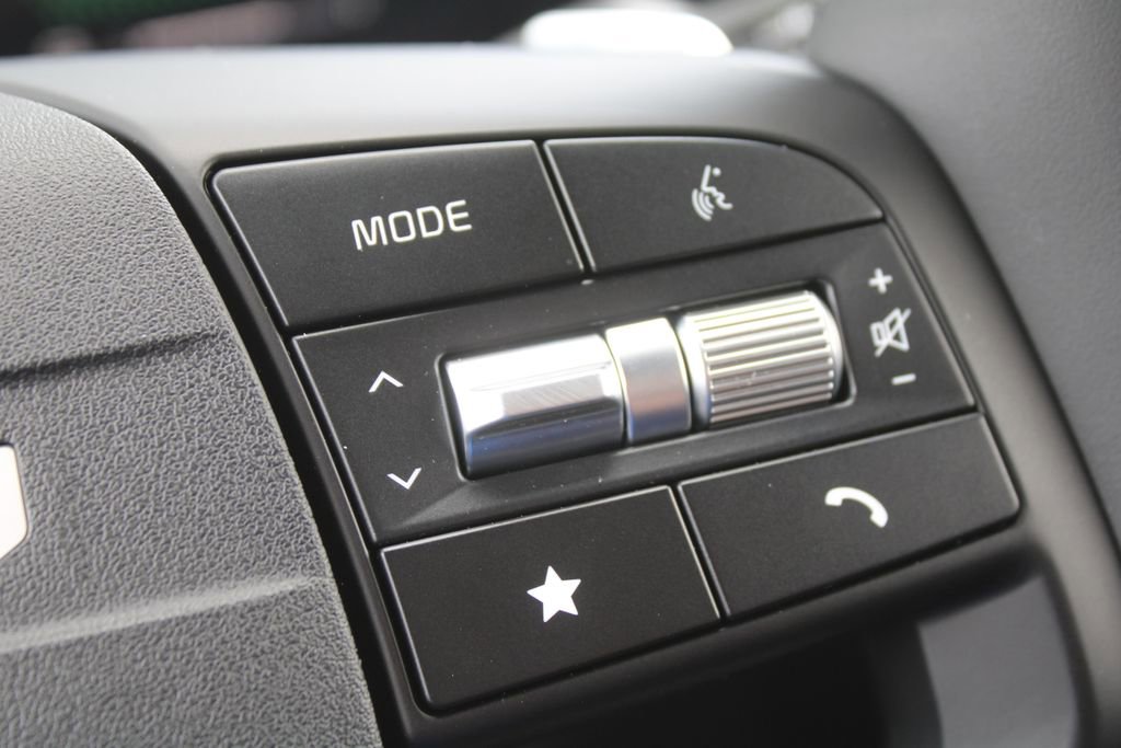 New 2026 Kia Sportage LX FWD image 30