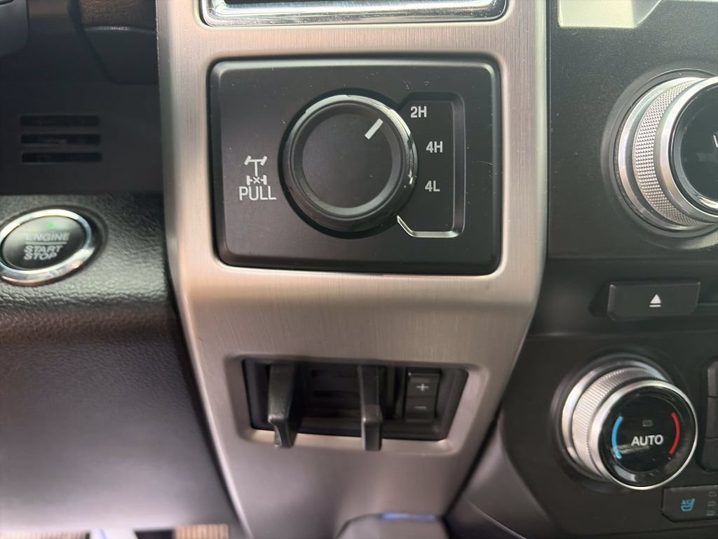 Used 2017 Ford F250 Platinum w/ Platinum Ultimate Package AWD/4WD image 29