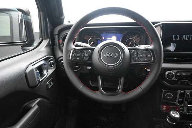Used 2024 Jeep Wrangler Unlimited Rubicon w/ Technology Group AWD/4WD image 5