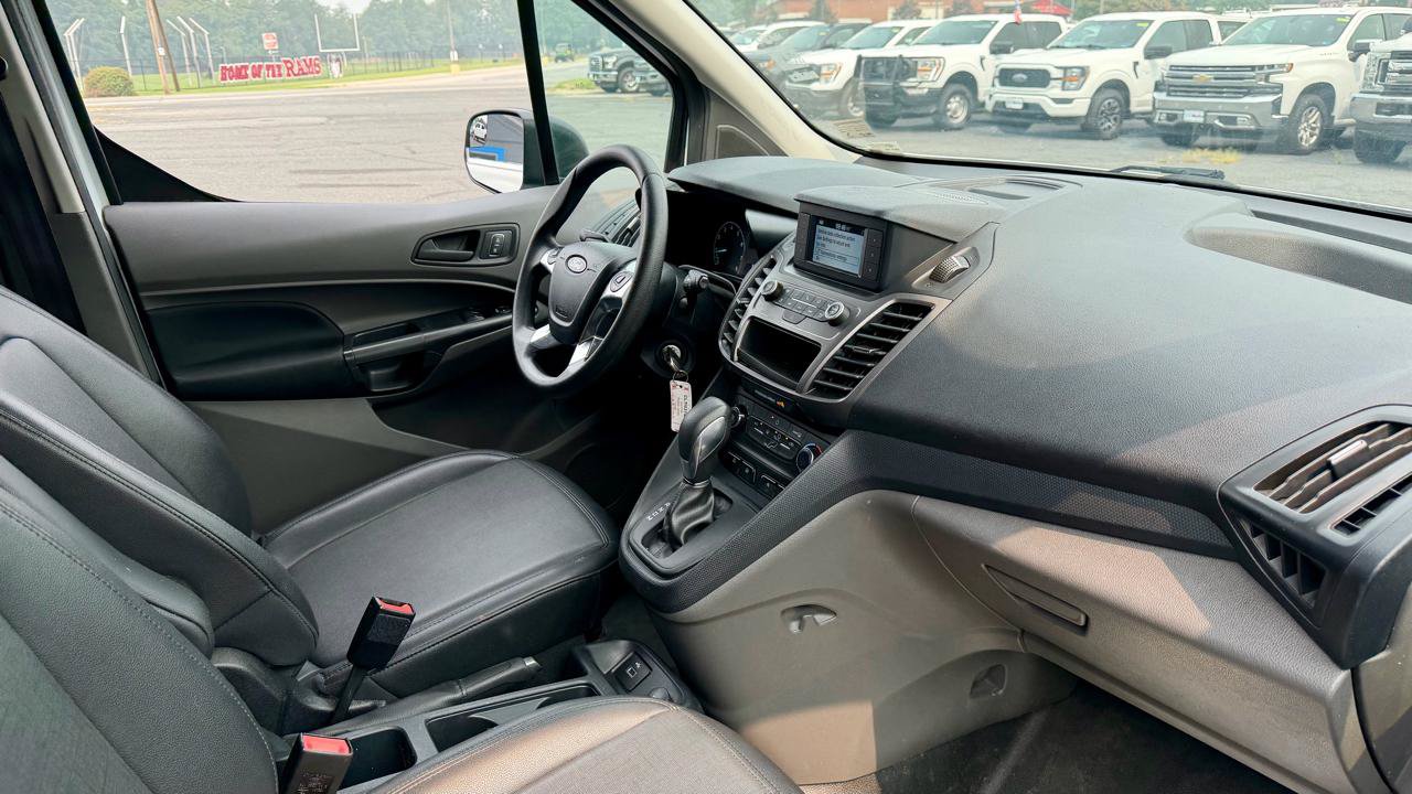 Used 2022 Ford Transit Connect XL FWD image 13
