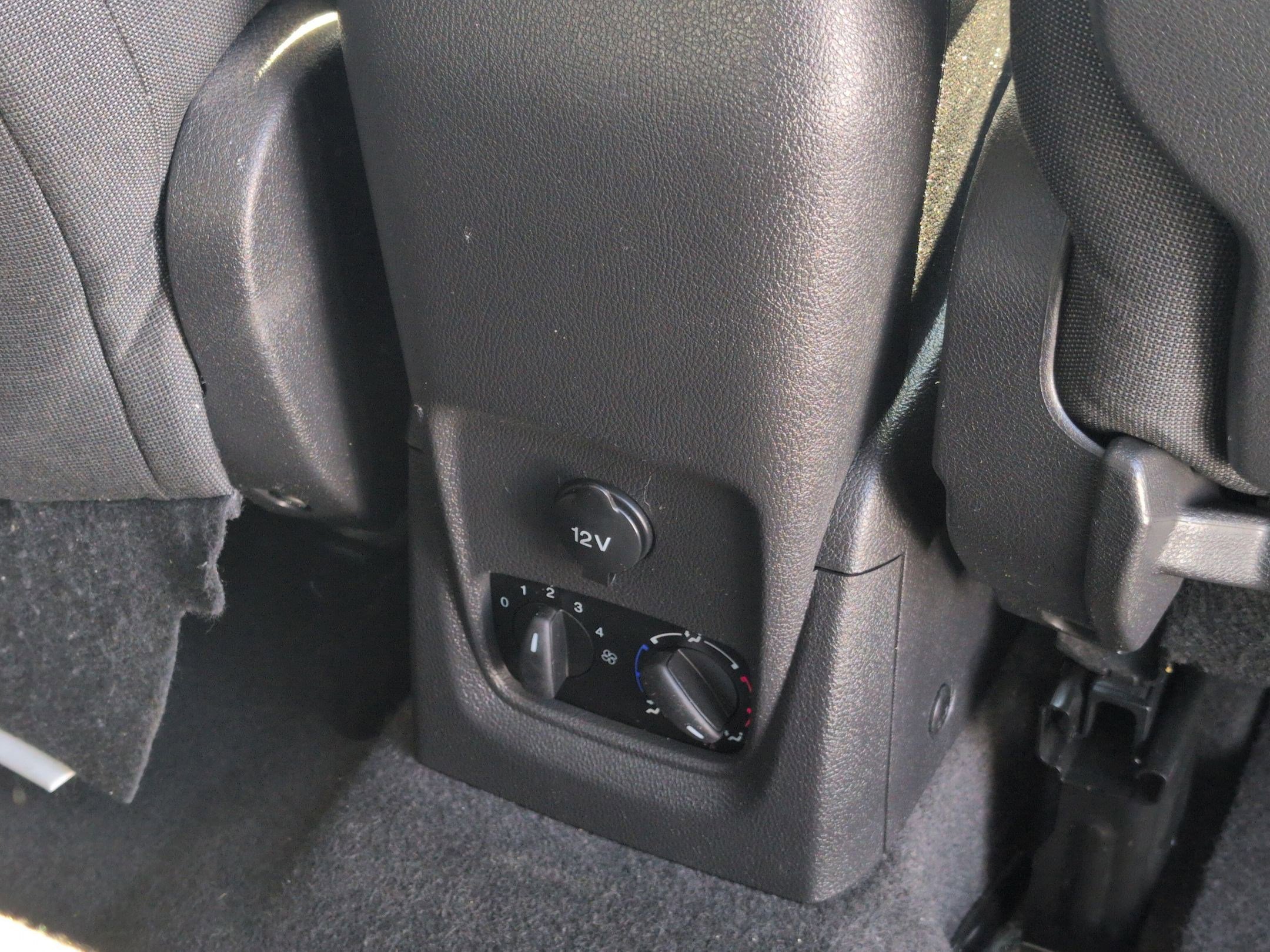 Used 2015 Ford Transit Connect XLT image 27