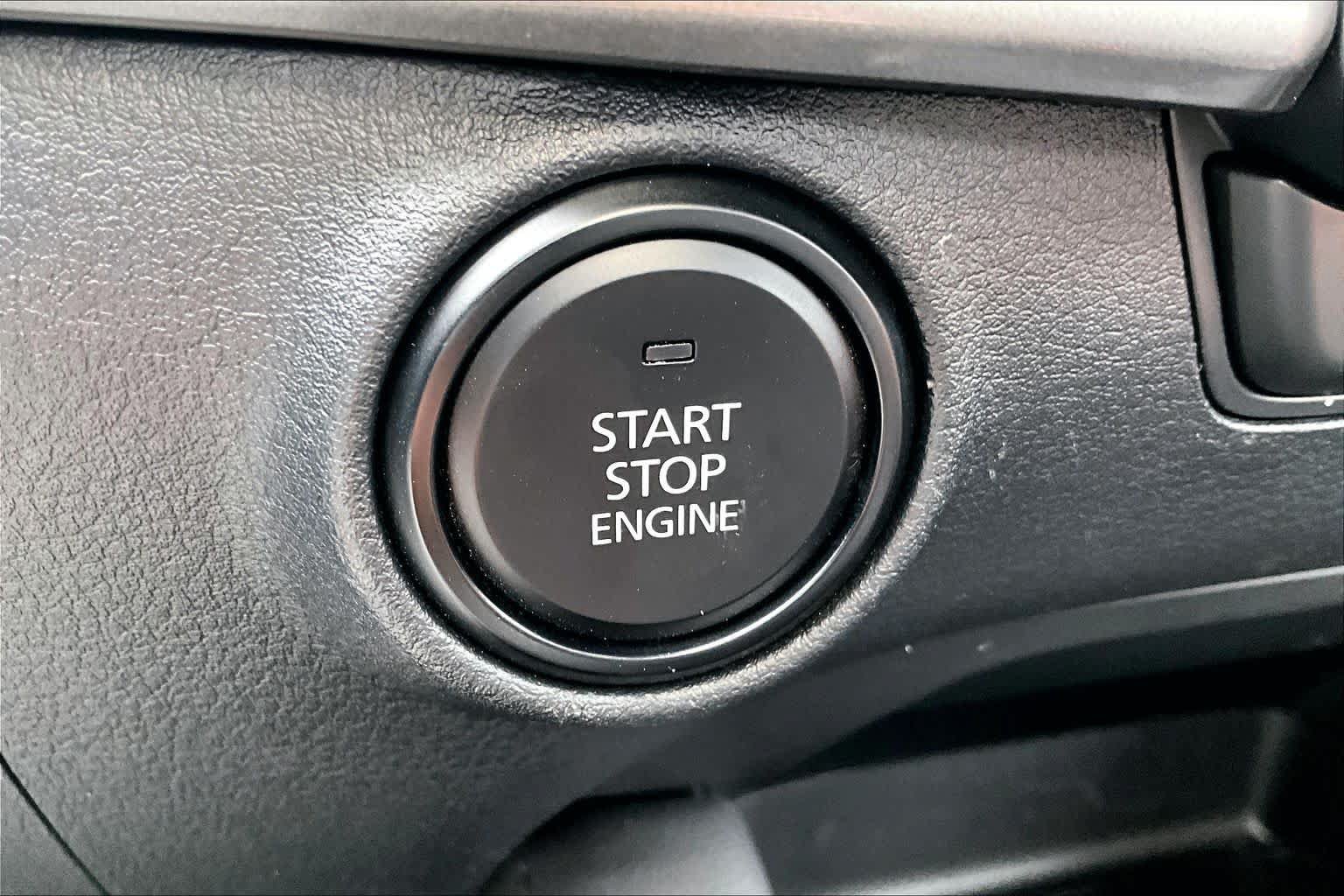 Used 2025 MAZDA MAZDA3 s FWD image 32