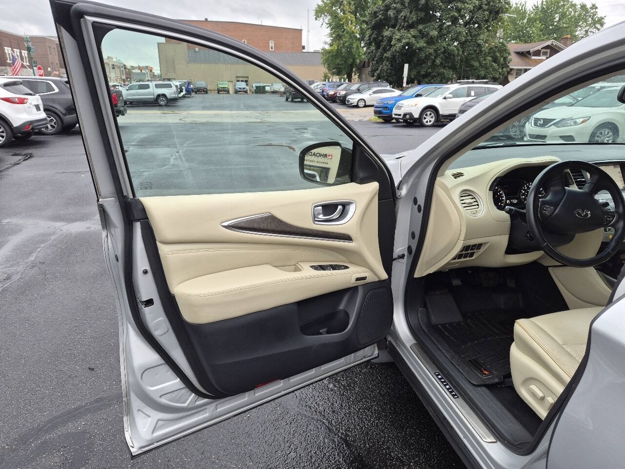 Used 2015 INFINITI QX60 Luxe w/ Premium Plus Package AWD/4WD image 13