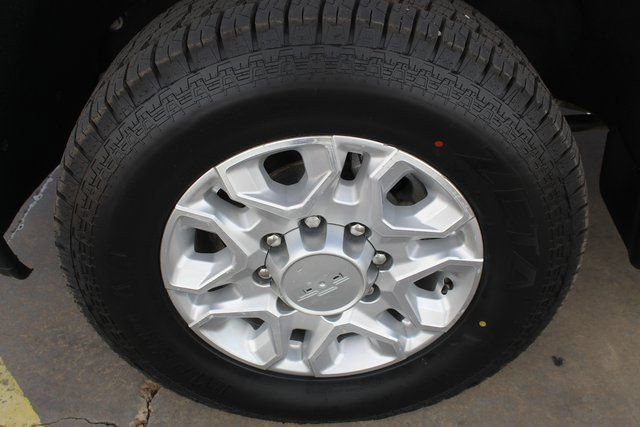 Used 2022 Chevrolet Silverado 2500 LT w/ Convenience Package image 24