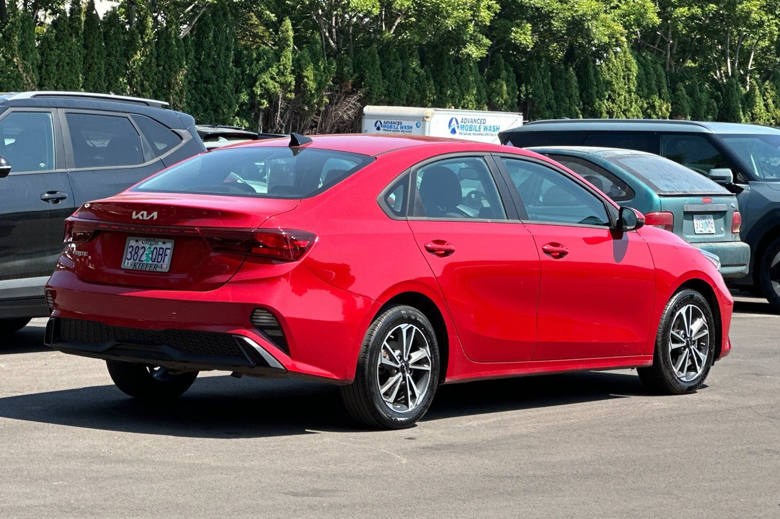 Used 2024 Kia Forte LXS w/ LXS Technology Package FWD image 4