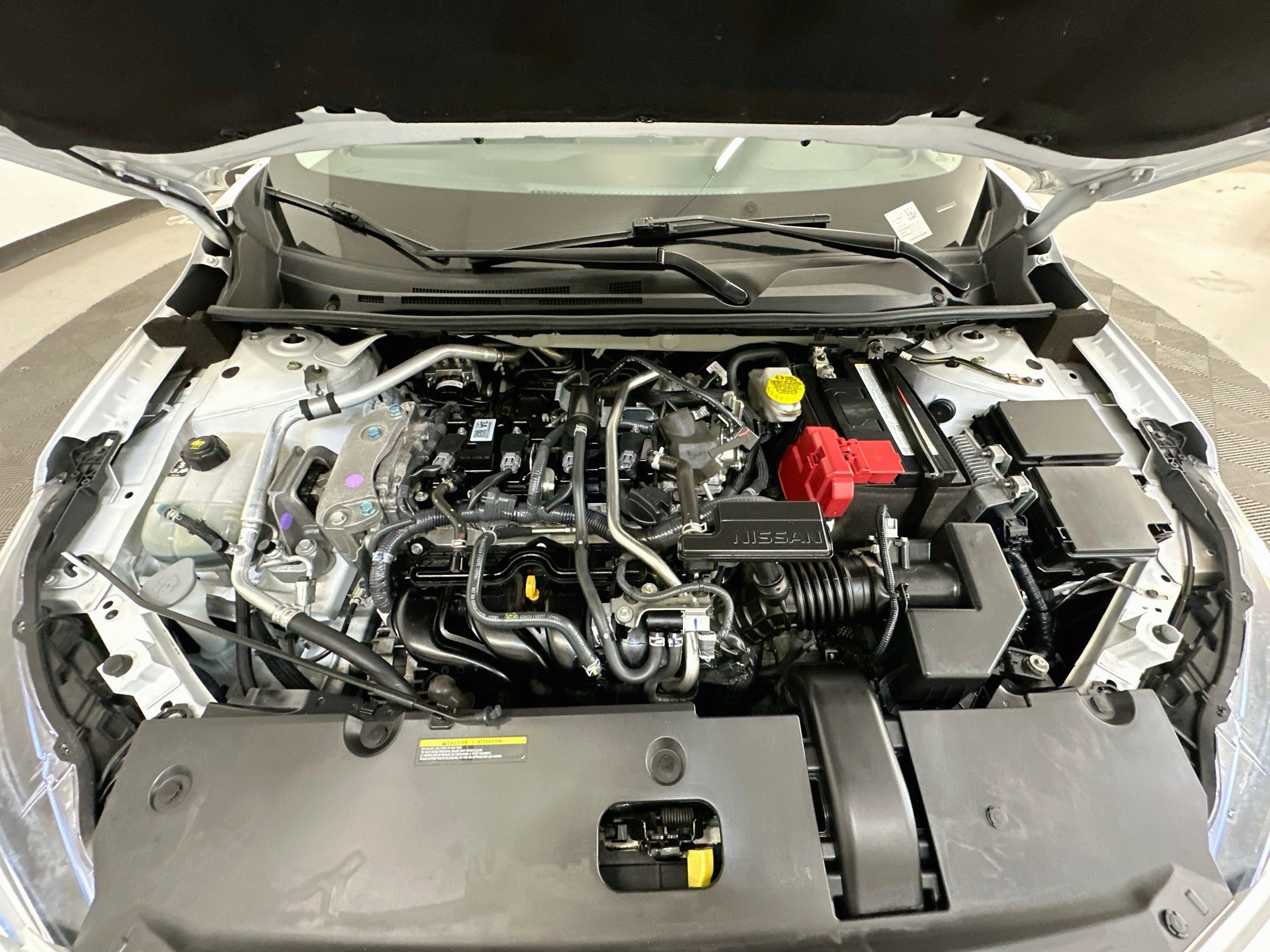 Used 2025 Nissan Sentra SR FWD image 33
