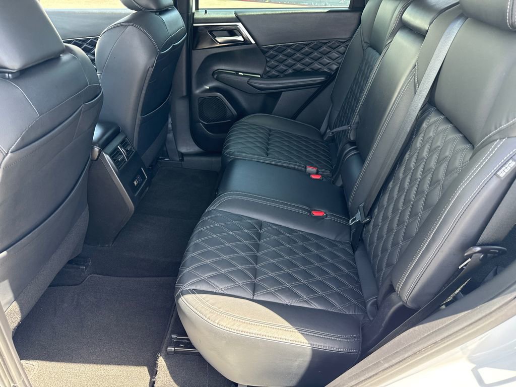 Used 2022 Mitsubishi Outlander SEL FWD image 17