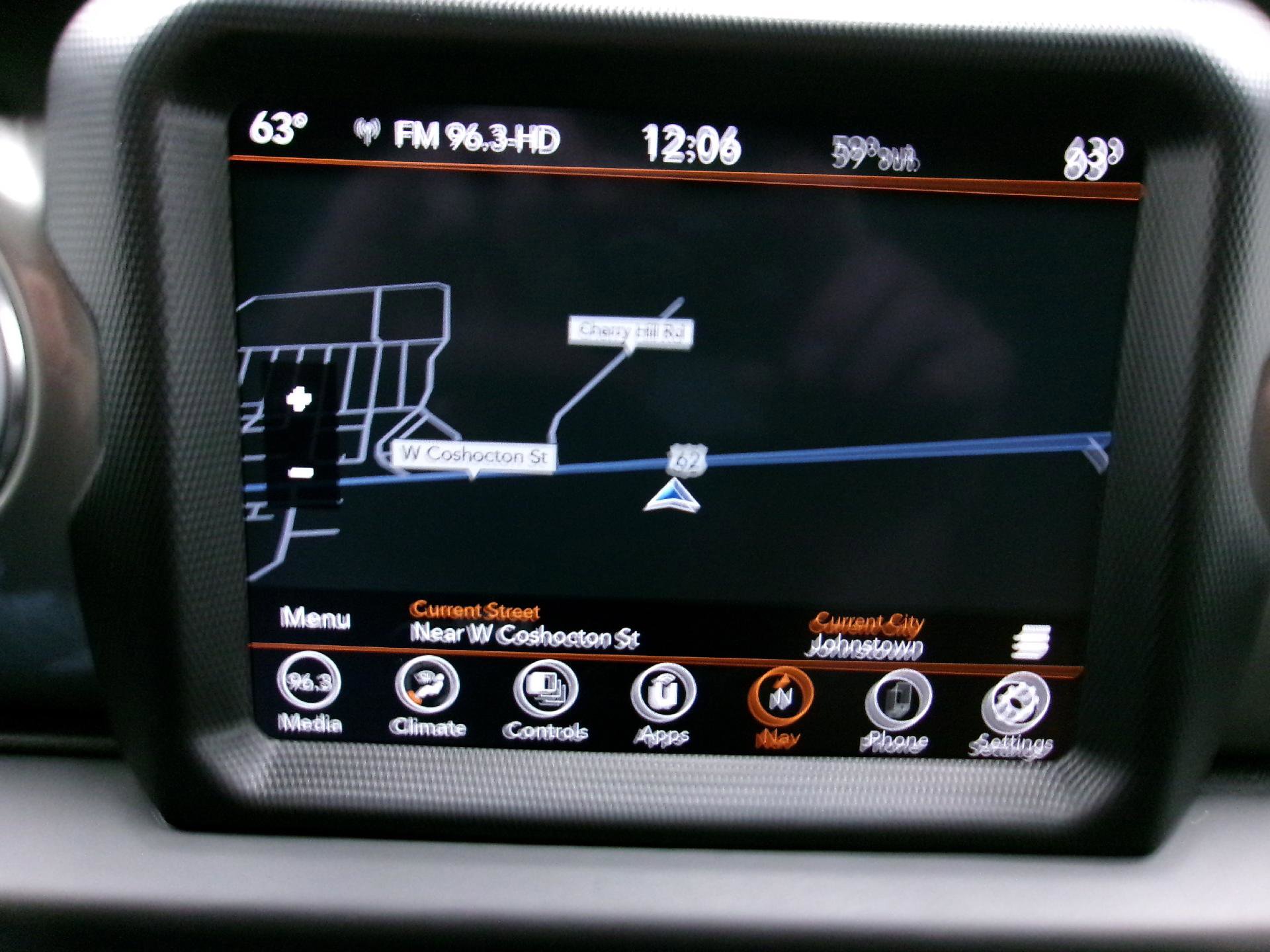 Used 2022 Jeep Wrangler Unlimited Sahara image 5