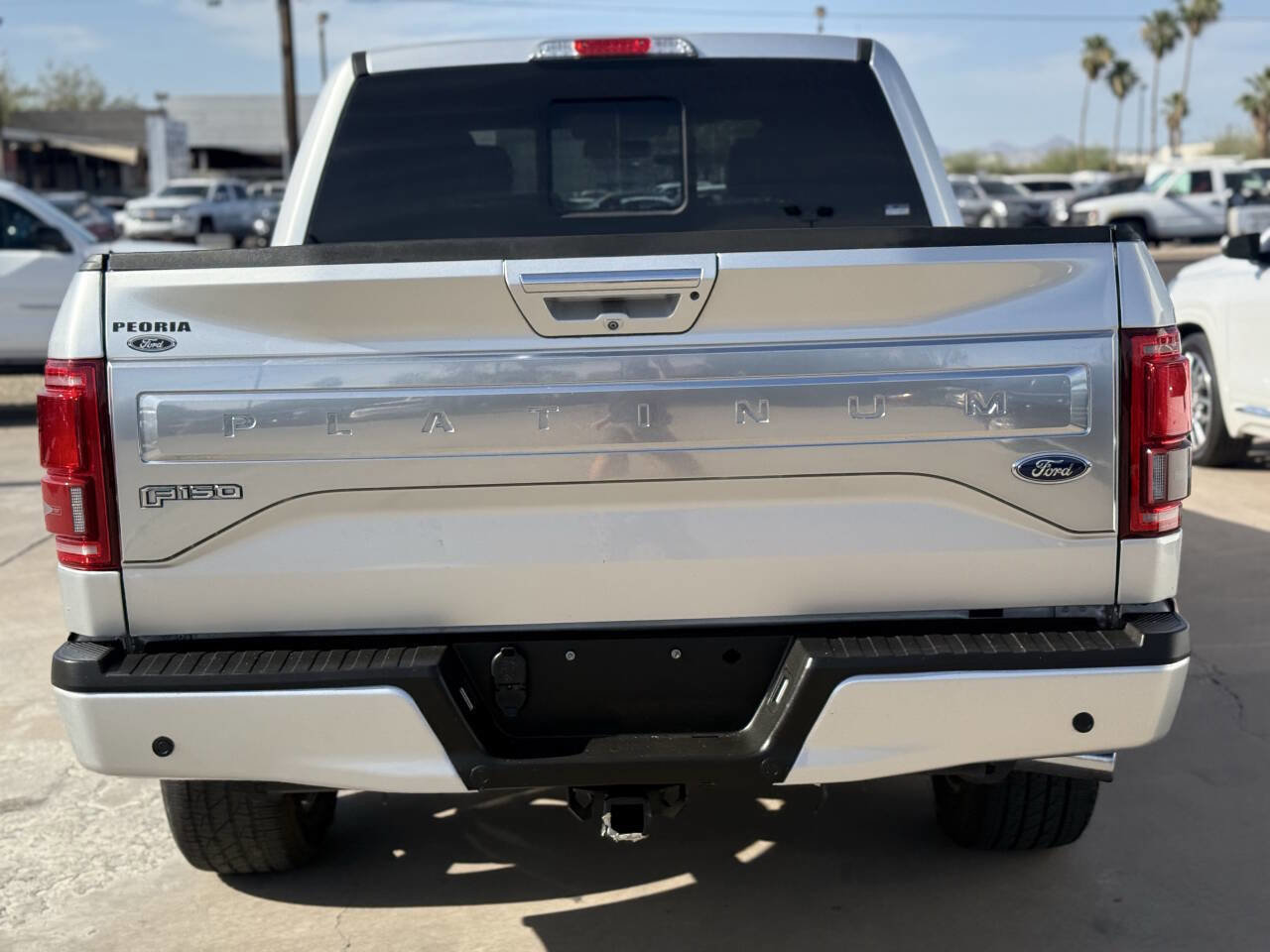 Used 2017 Ford F150 Platinum w/ Equipment Group 701A Luxury AWD/4WD image 8
