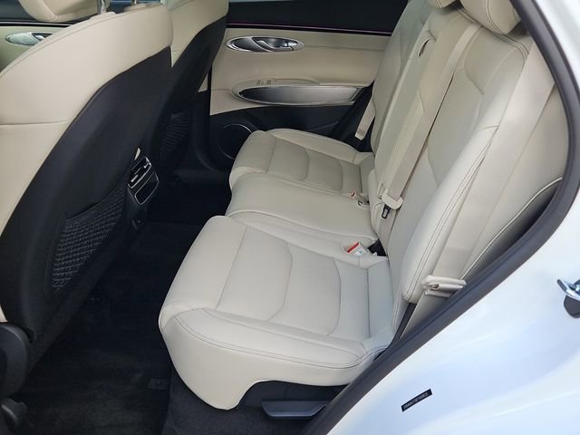 Used 2026 Genesis GV70 2.5T Select image 13