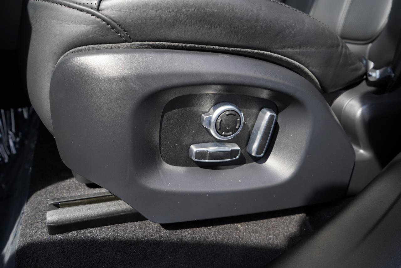 Used 2016 Land Rover Range Rover Sport HSE image 22