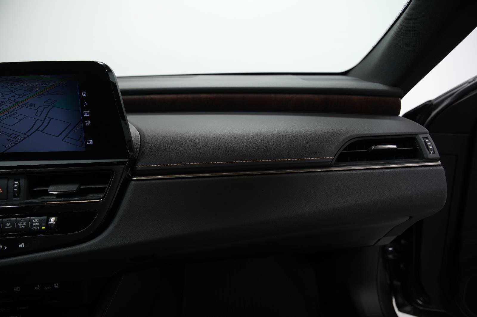Used 2022 Lexus ES 350 Ultra Luxury w/ Accessory Package 2 FWD image 23