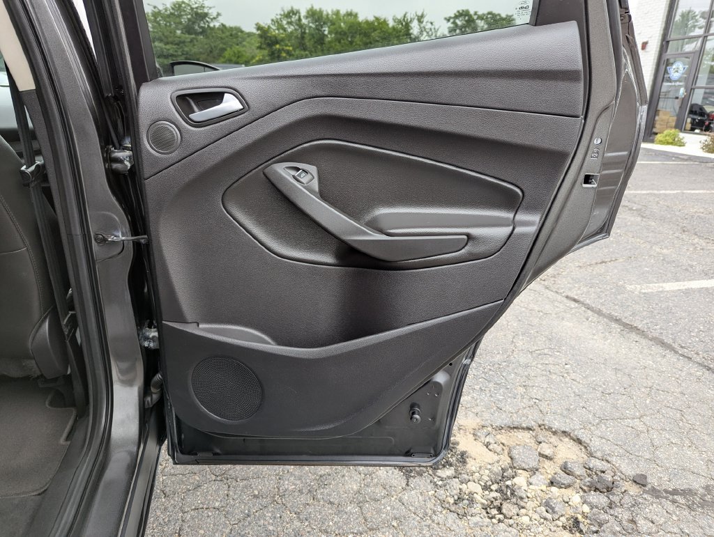 Used 2015 Ford Escape Titanium AWD/4WD image 35