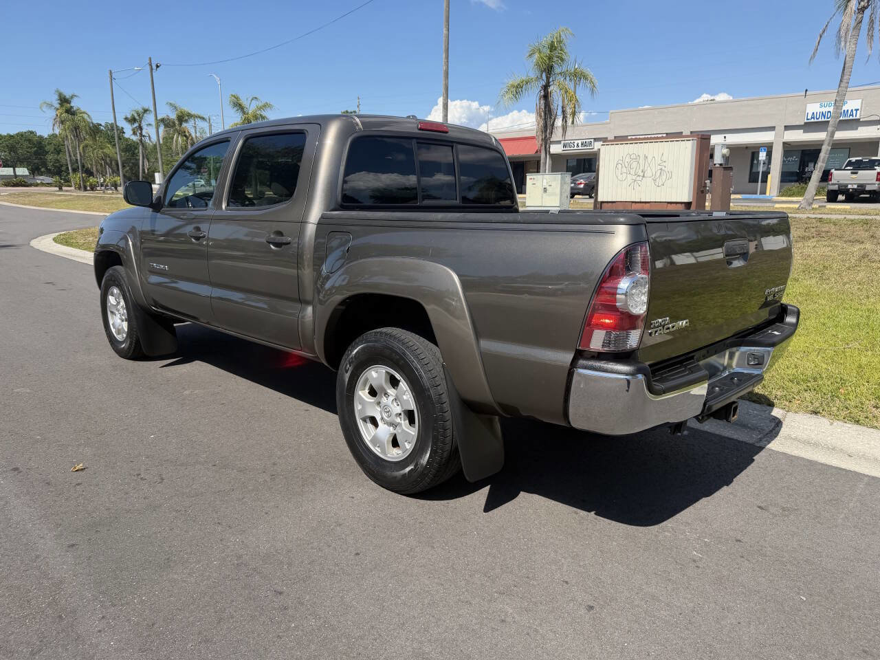 Used 2010 Toyota Tacoma PreRunner RWD image 2