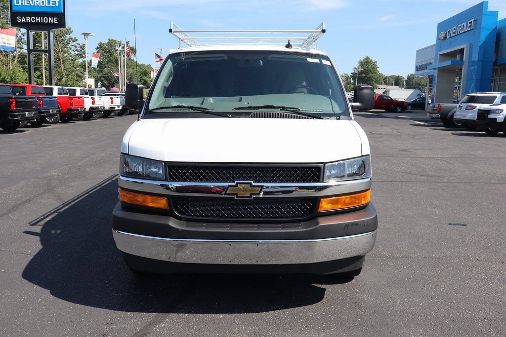New 2025 Chevrolet Express 2500 w/ Driver Convenience Package RWD image 27