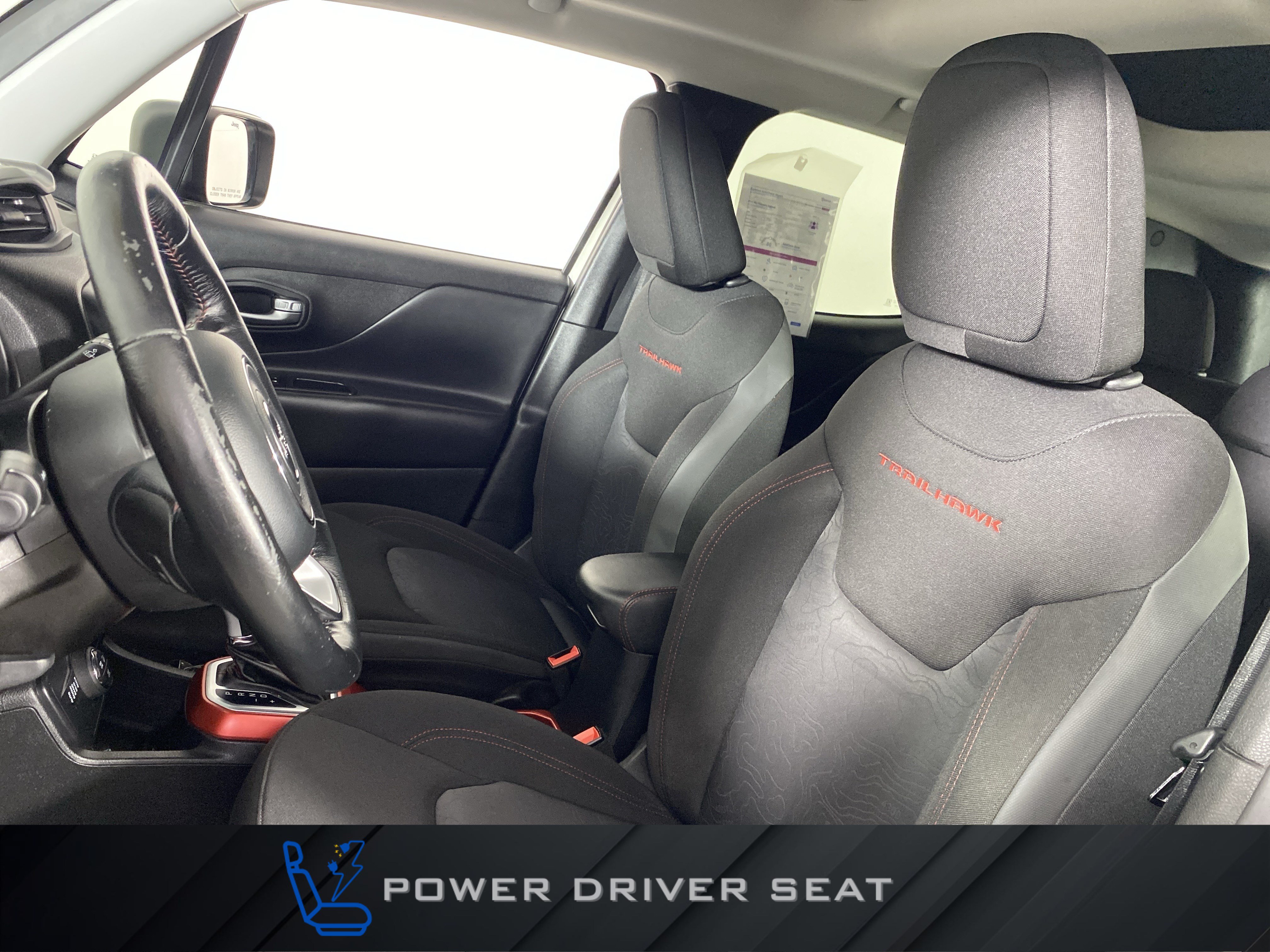 Used 2019 Jeep Renegade Trailhawk w/ UConnect 8.4 Nav Group AWD/4WD image 18