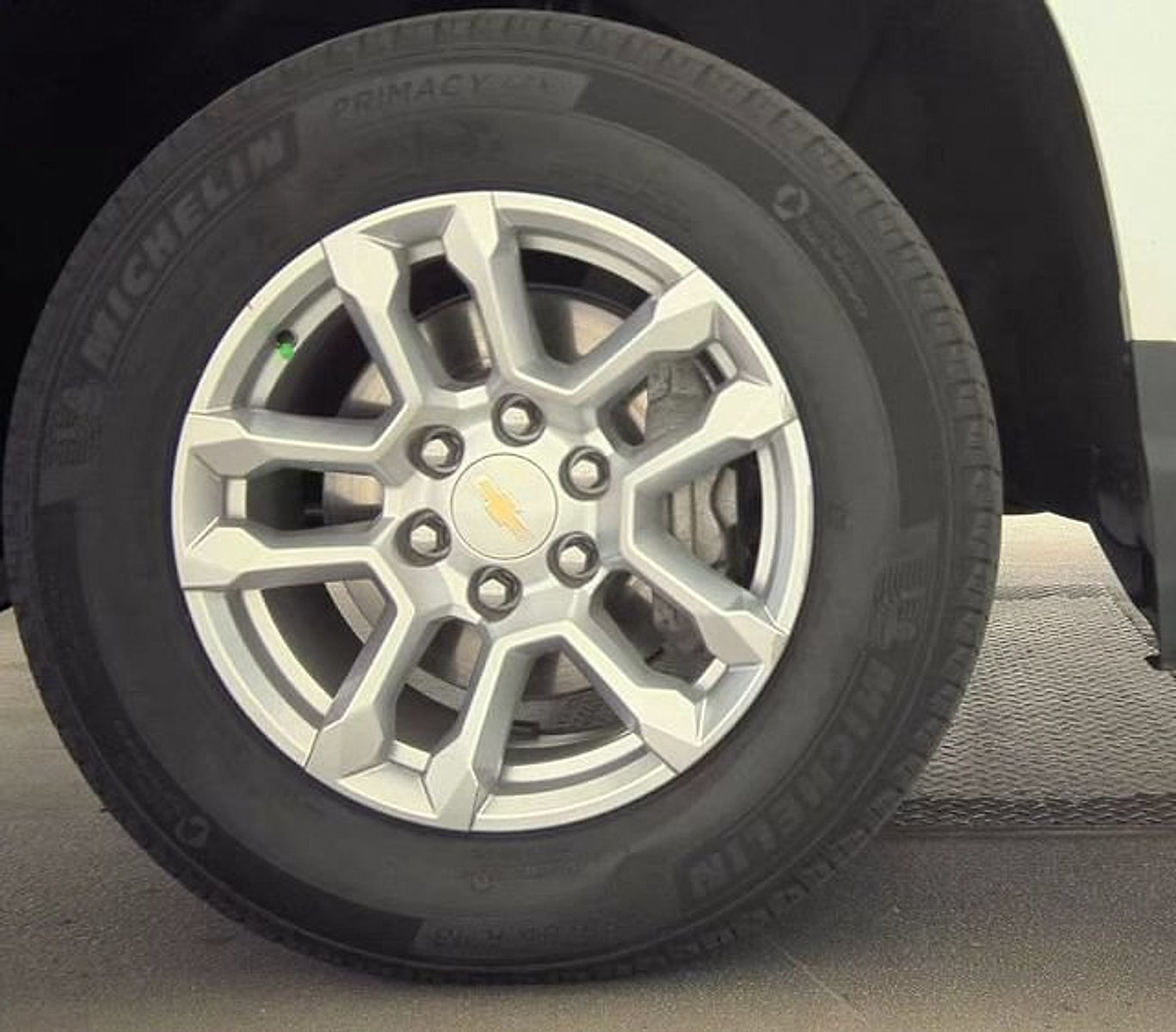 Used 2023 Chevrolet Silverado 1500 LT AWD/4WD image 24