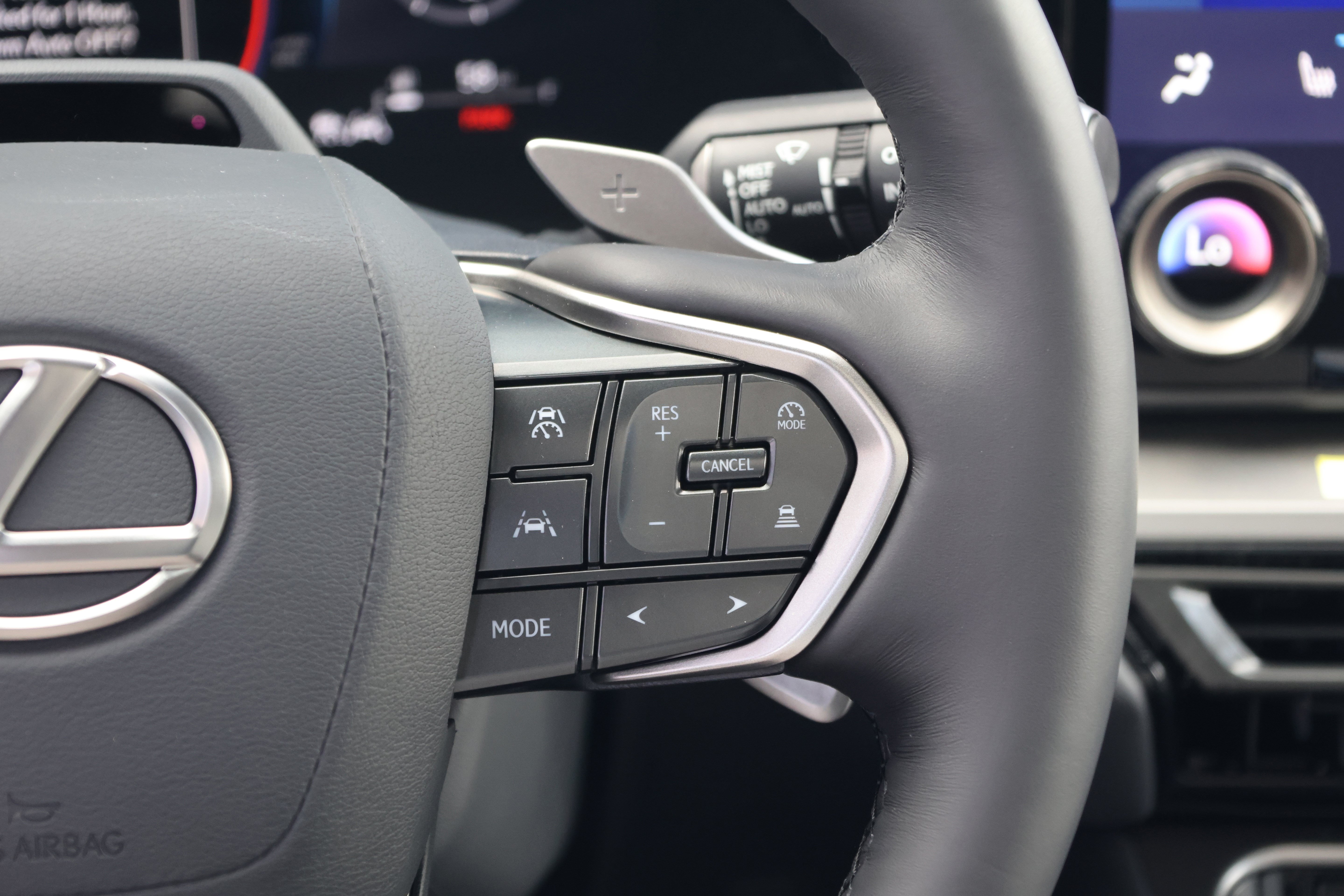 Certified 2025 Lexus TX 350 FWD w/ Technology Package image 32