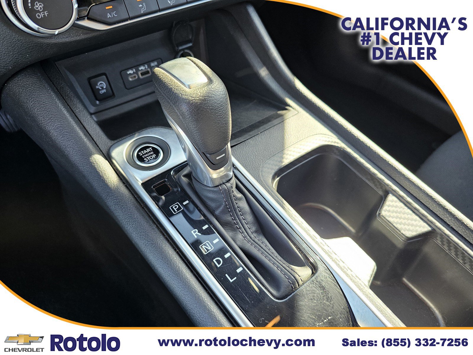 Used 2025 Nissan Sentra SV FWD image 24