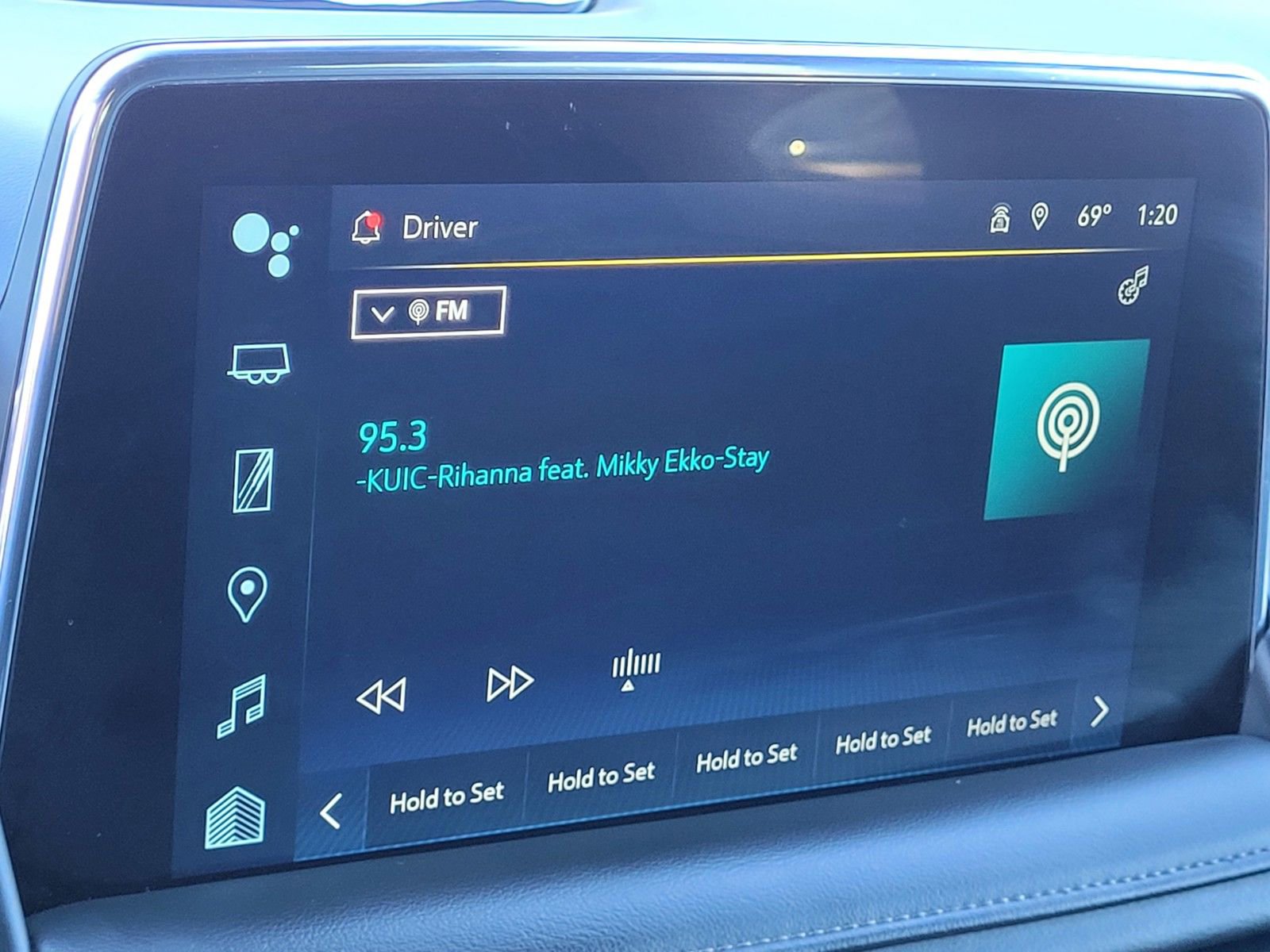 Used 2024 Chevrolet Suburban LT image 14