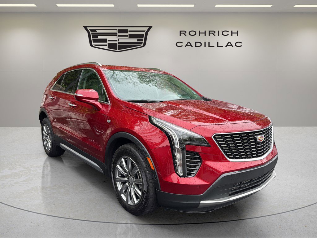 Certified 2022 Cadillac XT4 Premium Luxury w/ Enhanced Visibility Package AWD/4WD image 4