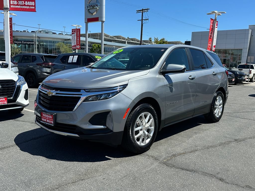 Used 2024 Chevrolet Equinox LT FWD image 2