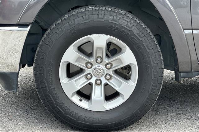 Used 2019 RAM 1500 Laramie AWD/4WD image 31