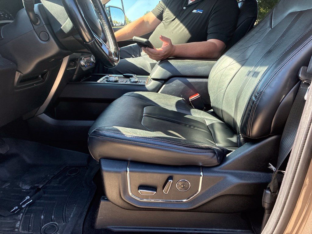 Used 2019 Ford Expedition Max Platinum AWD/4WD image 8