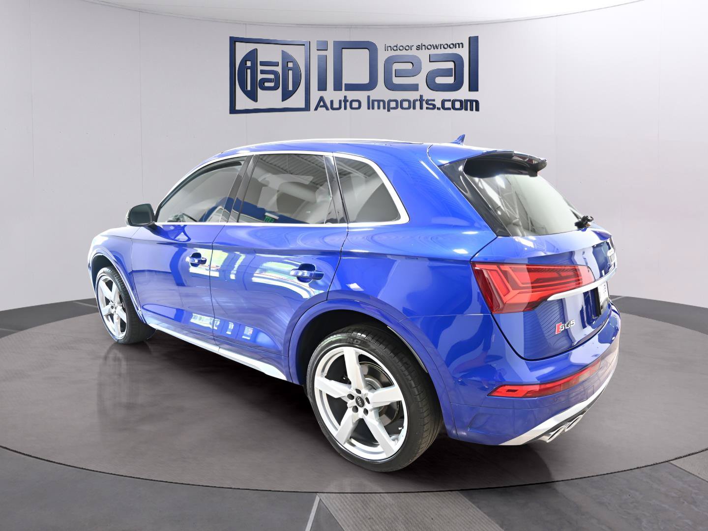 Used 2022 Audi SQ5 Premium Plus w/ Premium Plus Package AWD/4WD image 3