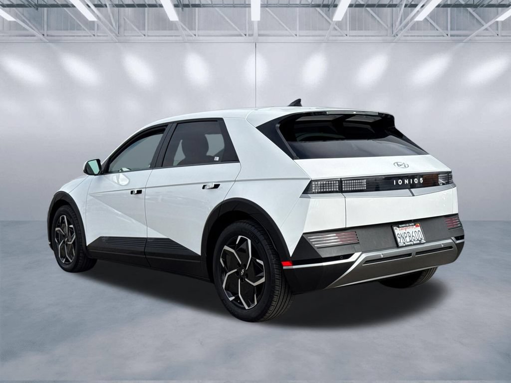 Used 2024 Hyundai Ioniq 5 SE RWD image 4