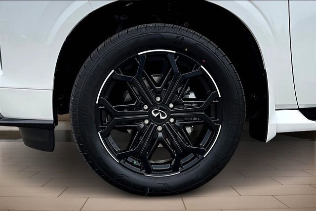 New 2026 INFINITI QX80 4WD image 9