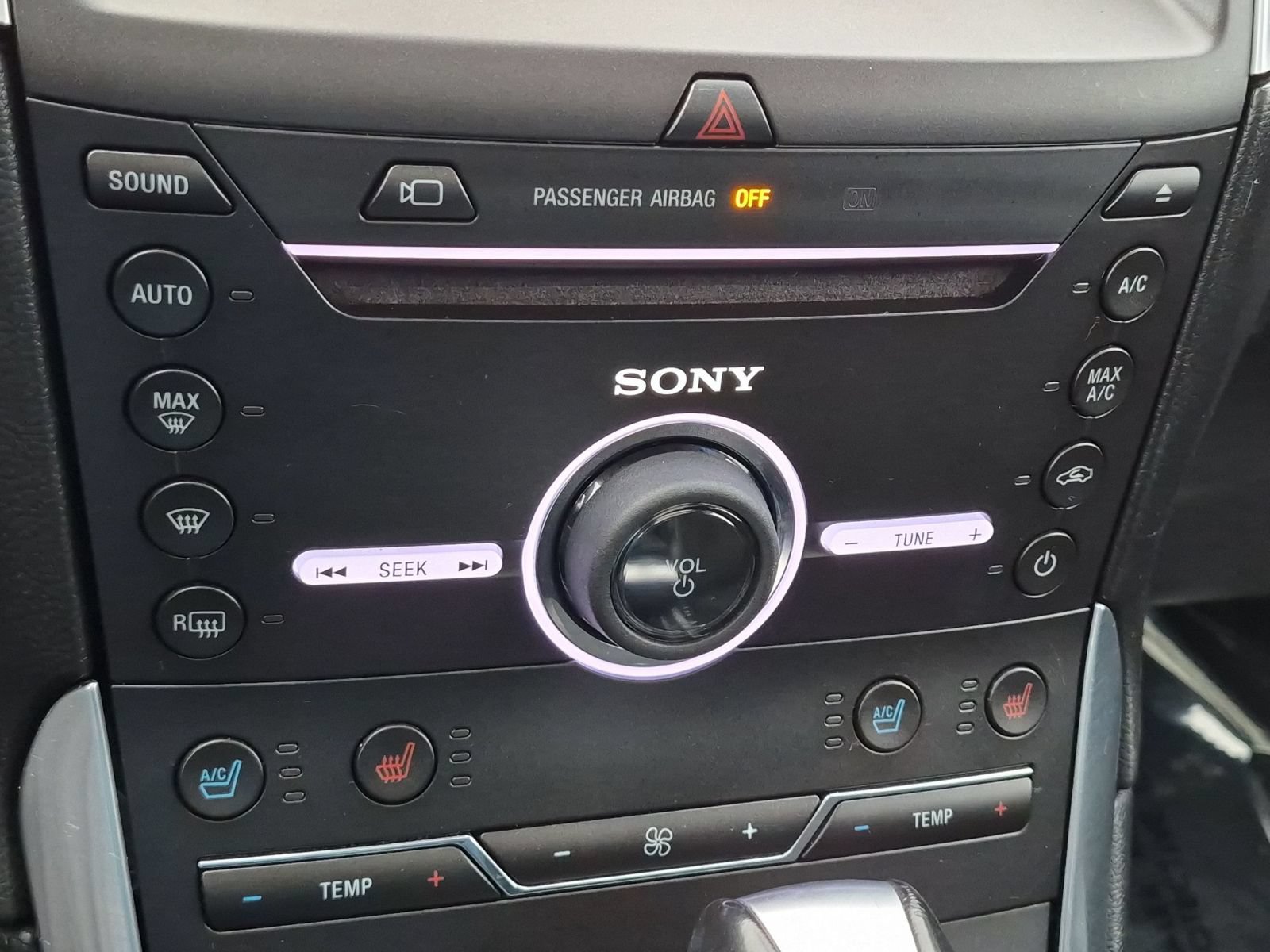 Used 2016 Ford Edge Sport w/ Equipment Group 401A AWD/4WD image 27