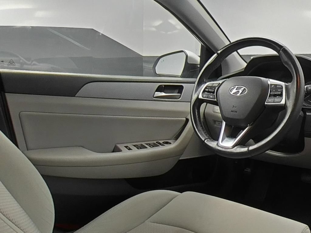 Used 2019 Hyundai Sonata SEL w/ Cargo Package FWD image 17