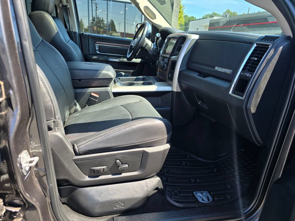 Used 2018 RAM 3500 Laramie AWD/4WD image 29