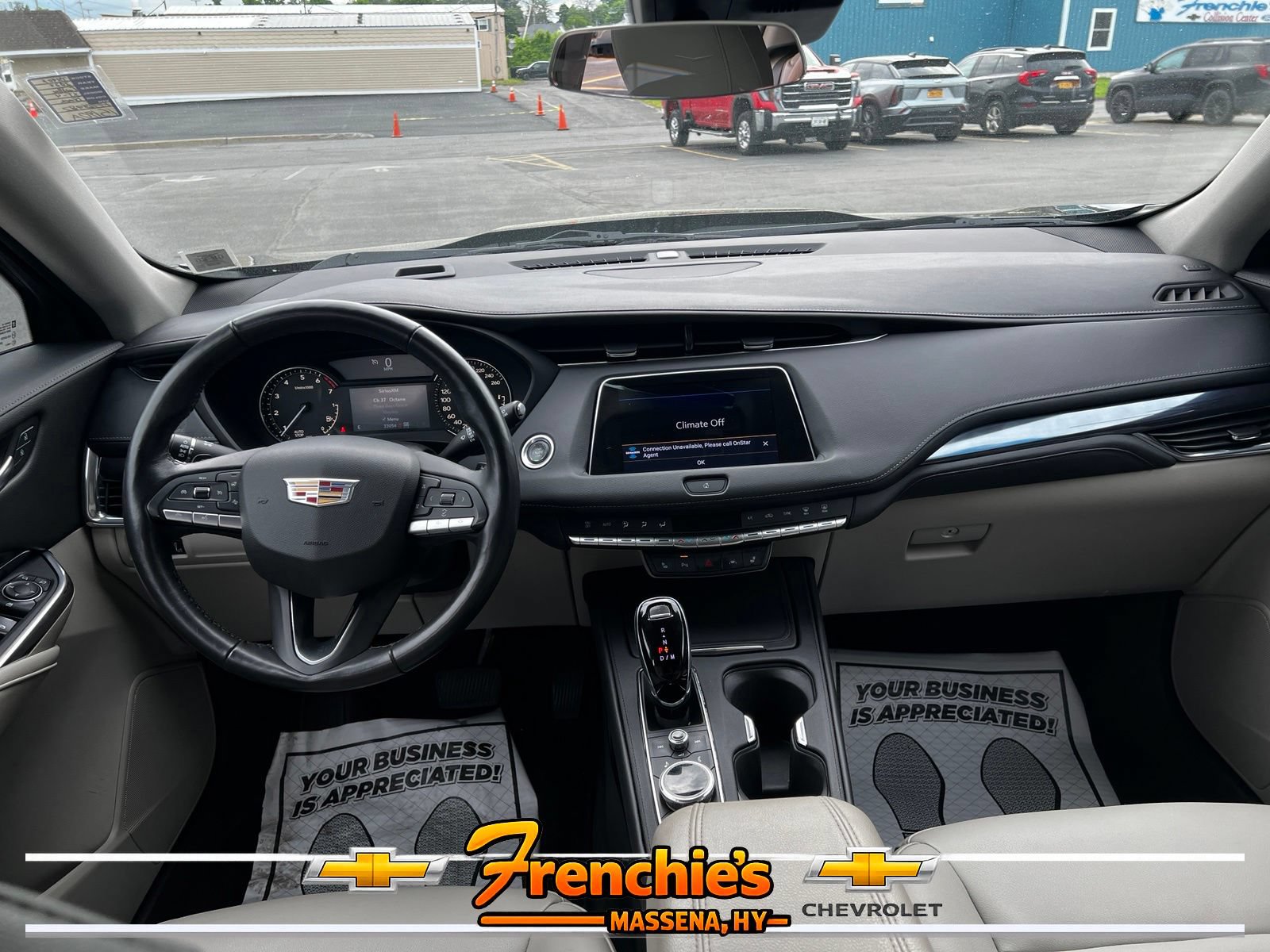 Used 2023 Cadillac XT4 Luxury w/ Driver Awareness Package AWD/4WD image 10