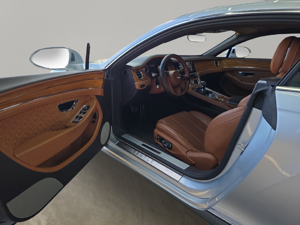 Used 2020 Bentley Continental GT AWD/4WD image 25