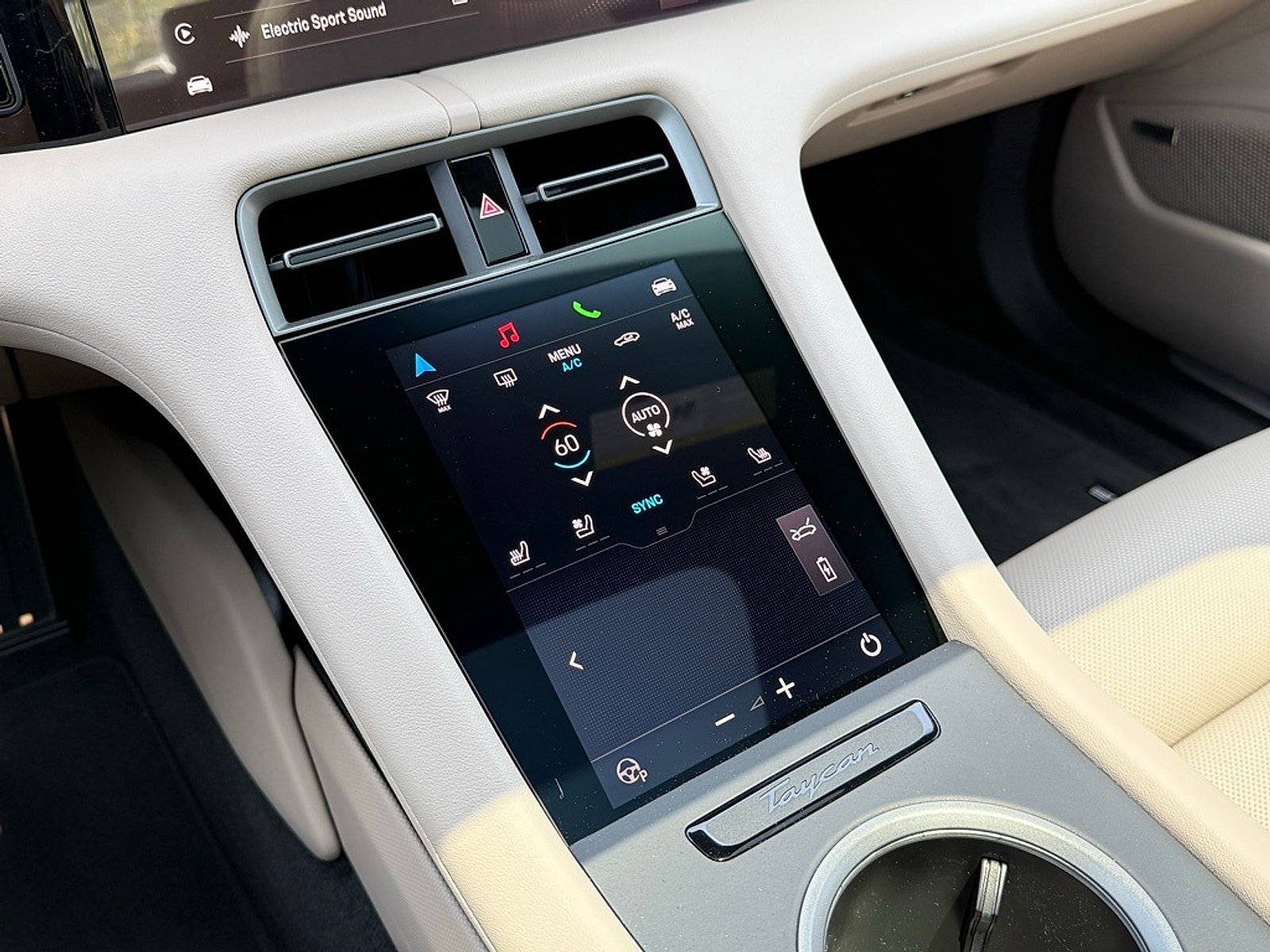 New 2025 Porsche Taycan 4S AWD/4WD image 22