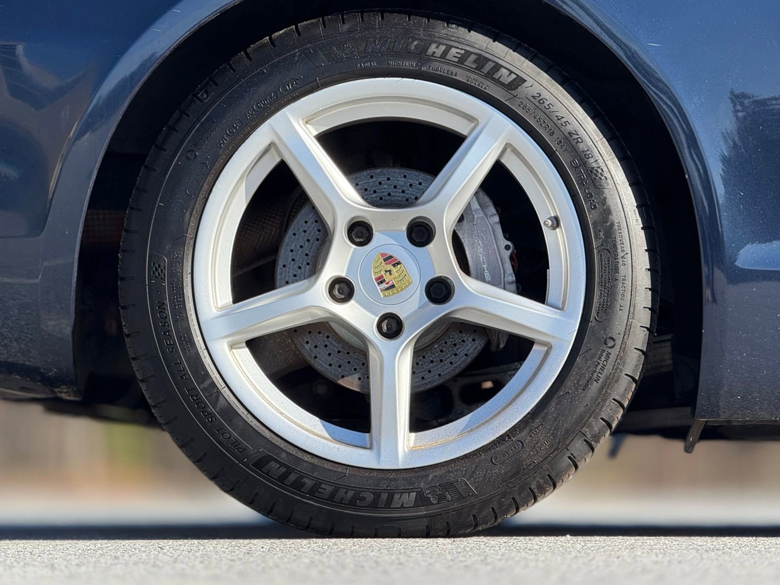 Used 2015 Porsche Boxster image 19