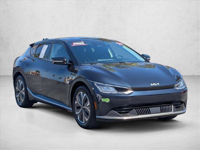 Used 2022 Kia EV6 Light RWD image 3