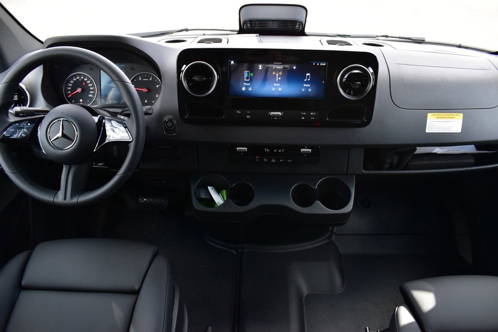 New 2025 Mercedes-Benz Sprinter 2500 image 22
