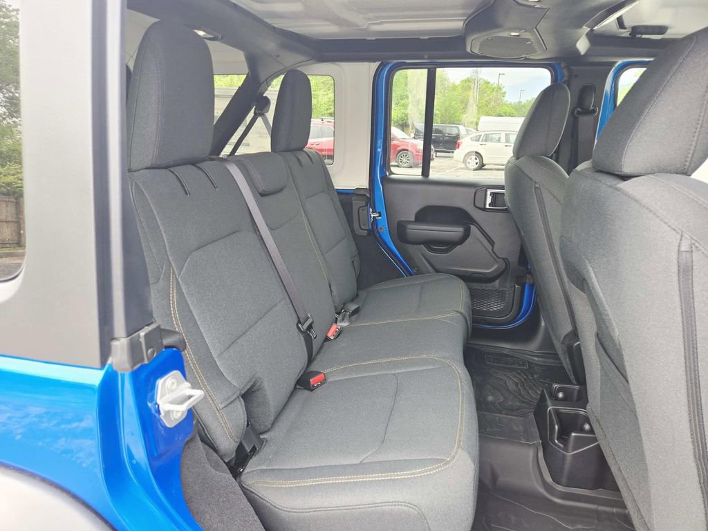 Certified 2025 Jeep Wrangler Sport S image 15