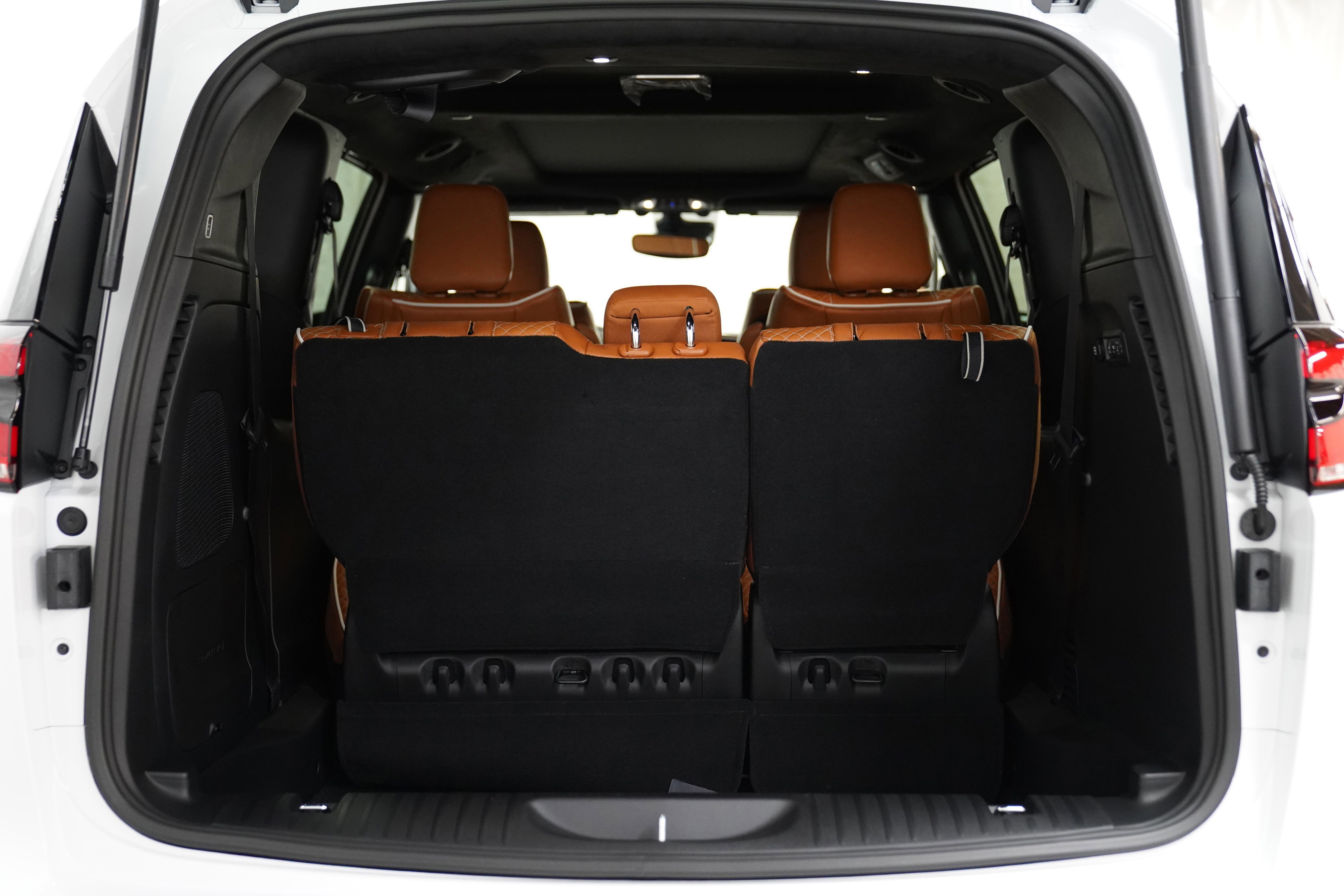 Certified 2026 Chrysler Pacifica Pinnacle image 11