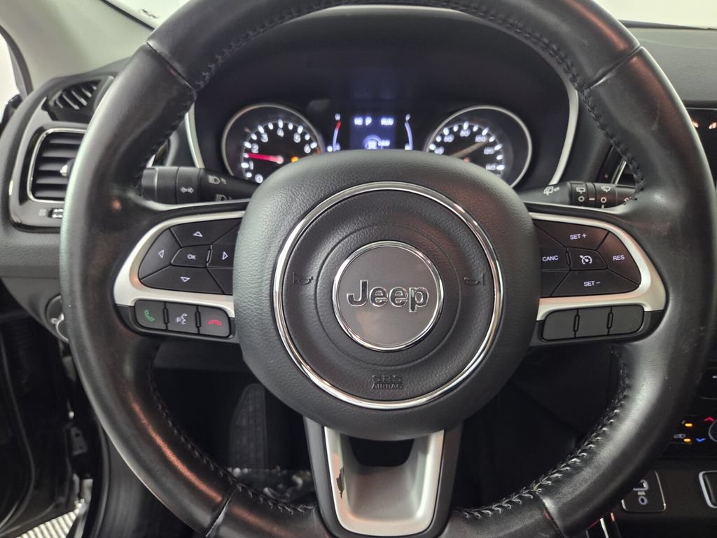 Used 2020 Jeep Compass Latitude FWD image 15