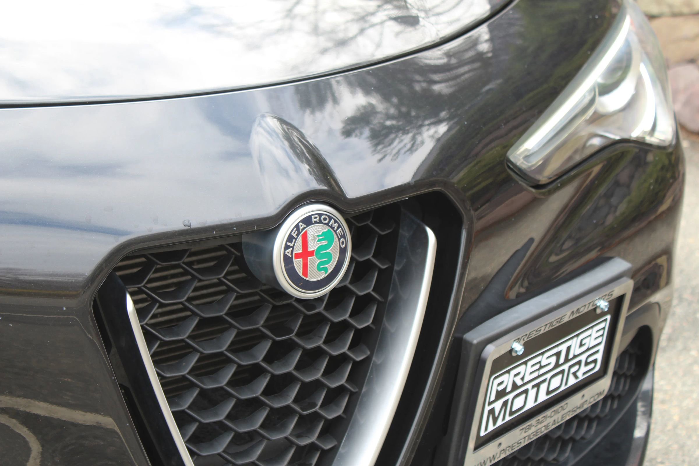 Used 2019 Alfa Romeo Stelvio Ti Lusso w/ Quick Order Package 22X Lusso AWD/4WD image 41