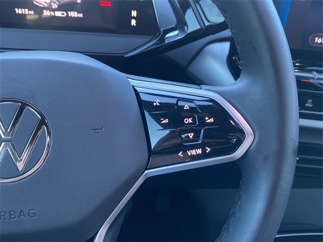 Used 2024 Volkswagen ID.4 Standard image 24