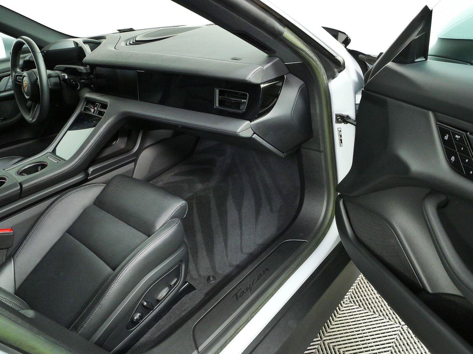 Certified 2023 Porsche Taycan RWD image 22