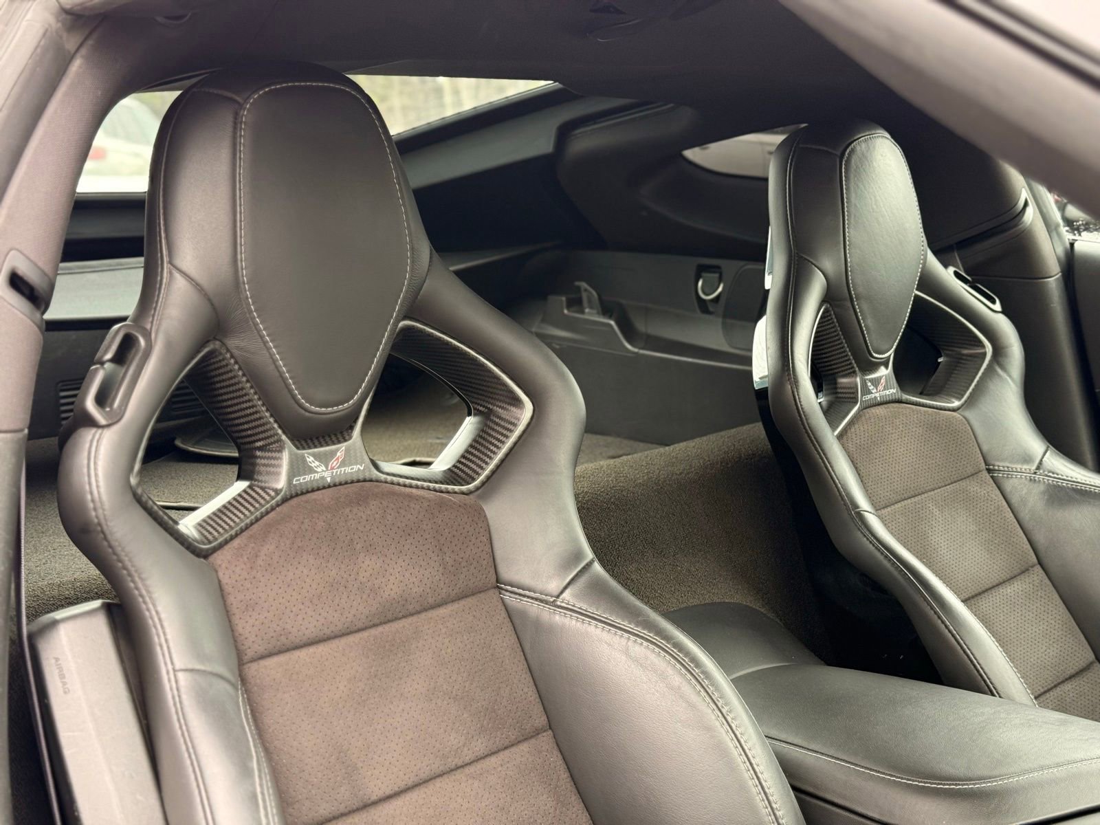 Used 2015 Chevrolet Corvette Stingray Coupe w/ 2LT Preferred Equipment Group image 38