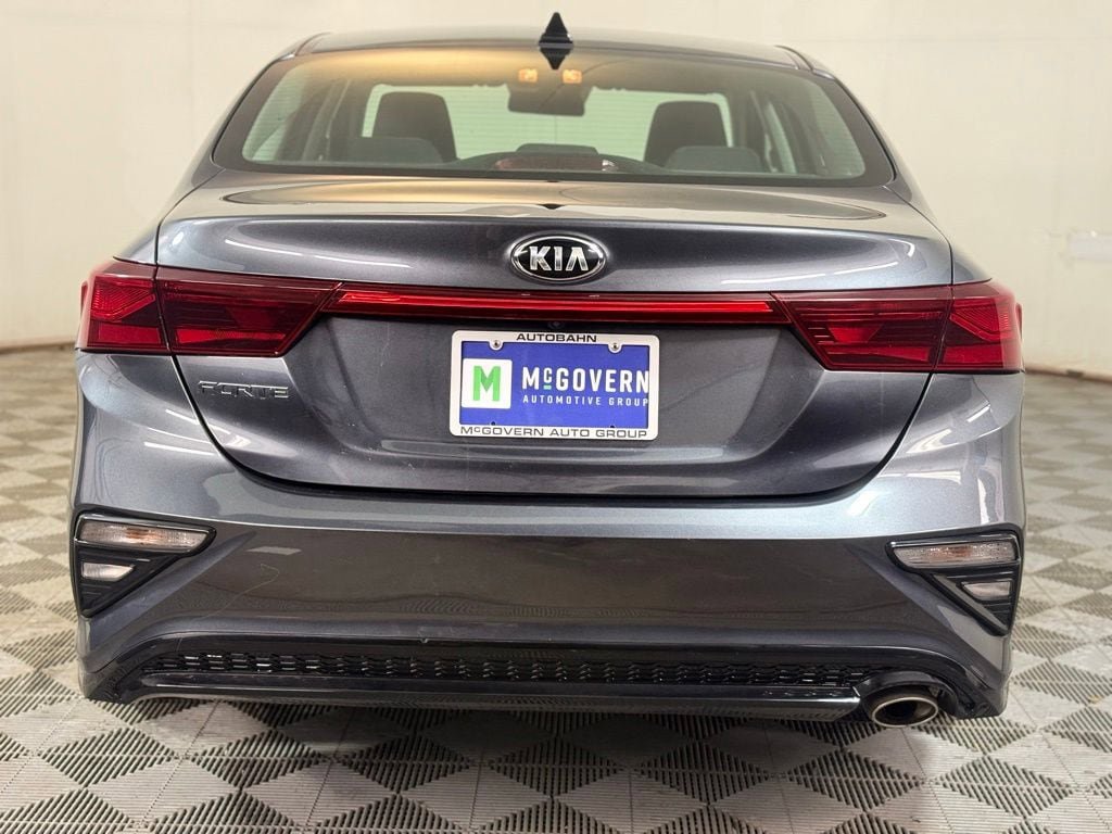 Used 2020 Kia Forte LXS FWD image 5