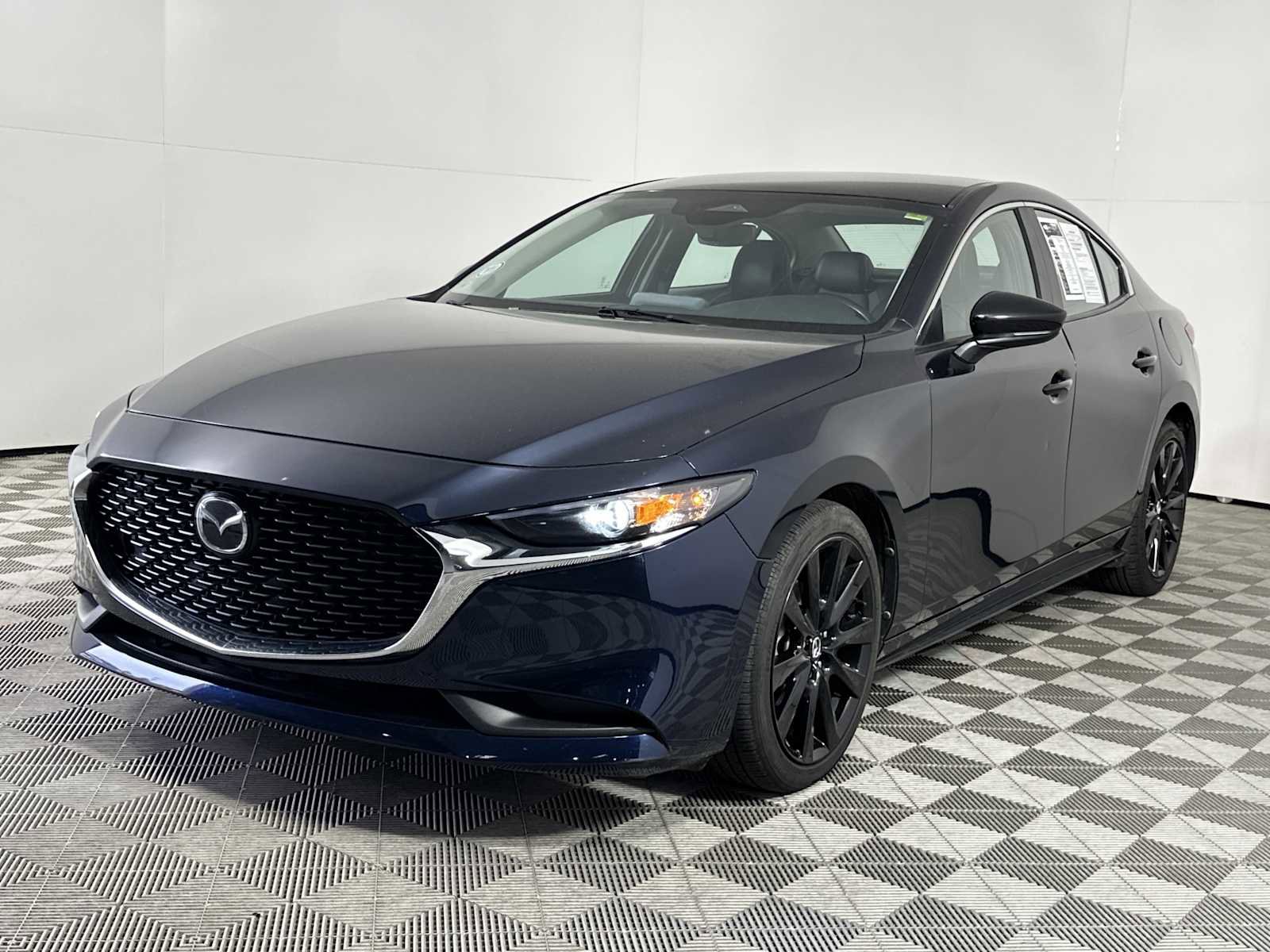 Used 2024 MAZDA MAZDA3 s image 4